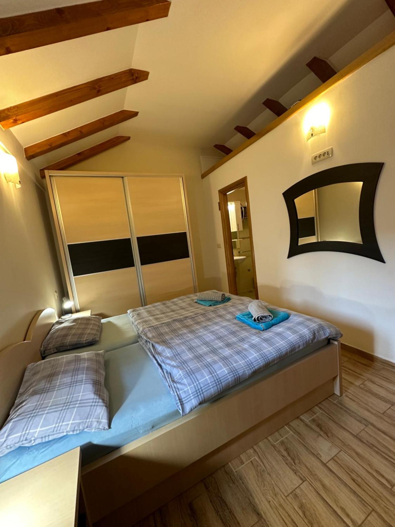Old Town Apartments Trogir - Free Parking Exteriör bild